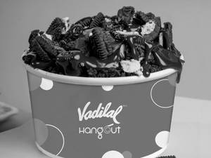 Cookies N Cream Hot Fudge - (150 Gms)