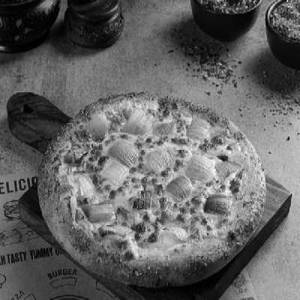 Onion Pizza