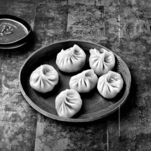 Momos