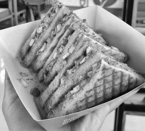 Panner Tandoori Sandwich [2 Pieces]