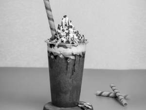 Naughty Nutty Chocolate Ice Cream Freak Shake - (300 Ml)