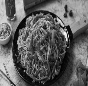 Chicken Schezwan Noodles