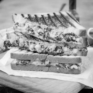 Cheese Corn Spinach Grill Sandwich