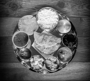 Veg thali [special]