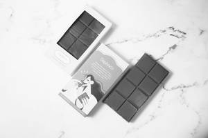 Pistachio Kunafa Chocolate Bar