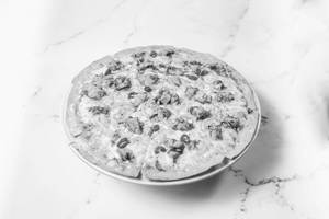 Spicy Chicken Schezwan Pizza
