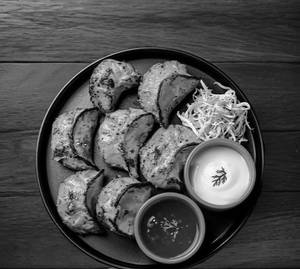 Veg Achari Tandoori Momo (8pcs)