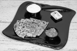 Paneer Paratha with Curd & Butter