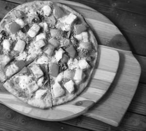Veg pizza [10 inches, medium]