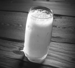 Rose milkshake [300 ml]