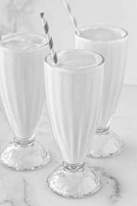 Vanilla milkshake [300 ml]