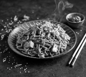 Chicken Paneer Hongkong Noodles
