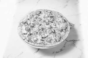Spicy Schezwan Cottage Cheese Pizza