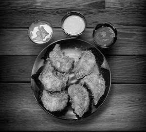 Chicken kurkure momos [fried]