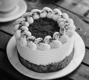 Red Velvet Eggless Cake (500 Gms)