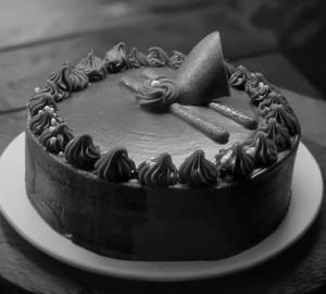 Premuim Chocolate Eggless Cake (500 Gms)