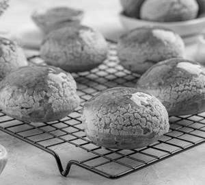 Caramel Cream Puff