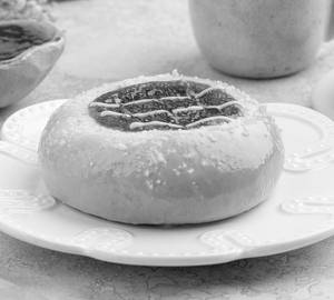 Strawberry Custard Bun
