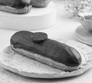 Classic Chocolate Eclair