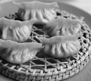 Paneer Steamed Momos [4 Pieces]