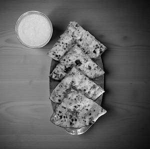 Aloo Paratha (1pcs)