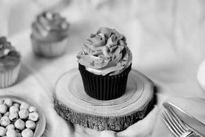 Hazelnut Crunch Cup Cake Set Of 2