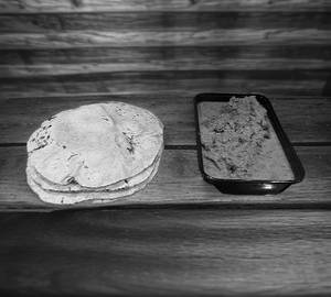 Roti [4] & Bihari Fish Curry [2 Pieces]