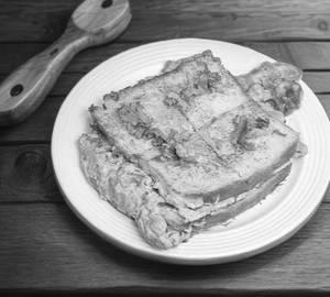 Double bread omelette