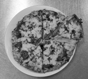 Butter Chicken Pizza