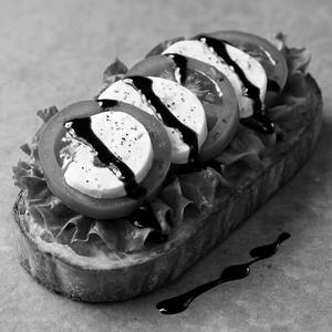 Caprese Bruschetta