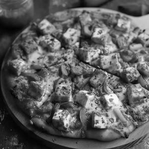 Tandoori Style Pizza