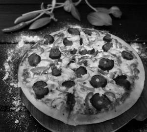 Chicken Kabab Pizza