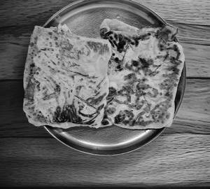 Egg Veechu Paratha
