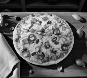 Spicy Paneer Pizza