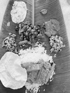 Injicurry Pothichoru [ Veg ] In Banana Leaf