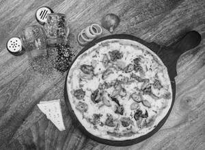 Chicken Tikka Pizza