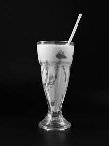 Strawberry Splash Shake
