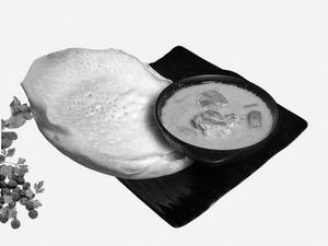 3 Appam + Chicken Stew