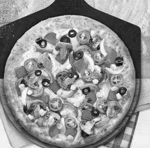 Spicy Triple Tango Twist Pizza
