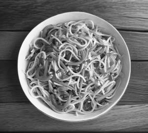 Veg Hakka Noodles
