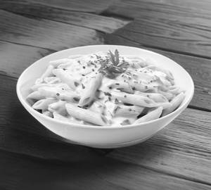 White Macaroni Pasta With Cheese