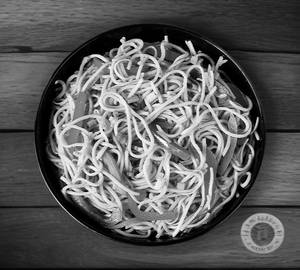 Veg hakka noodles