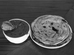 Kadai Chicken [2 Pieces] With 2 Laccha Paratha