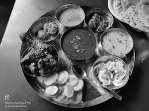 Special Chicken Combo Thali