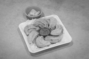 Veg Steamed Momos [ 7 Pieces]
