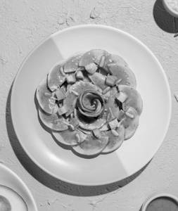 Guava carpaccio salad