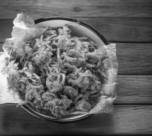 Pyaaj pakoda [15 pieces]