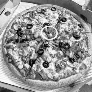 Schezwan Veg Pizza