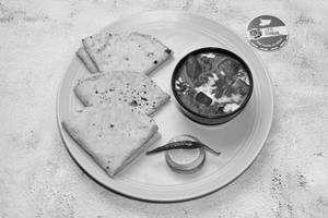 3 Roti With Paneer Masala