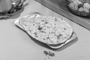Garlic Naan (1 No)